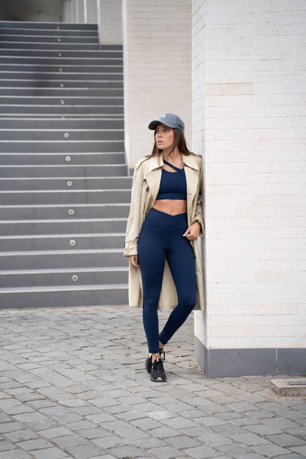 <p>Arma tu look. Repítelo mil veces</p>